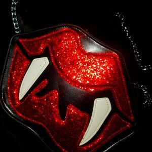 VAMPIRE FANG PURSE